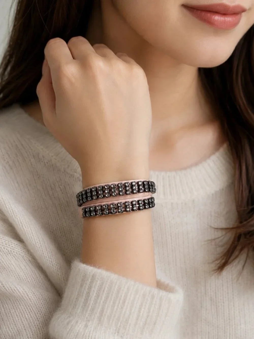 NWT $128 Tory Burch CRYSTAL EMBELLISHED DOUBLE-WRAP VELVET BRACELET